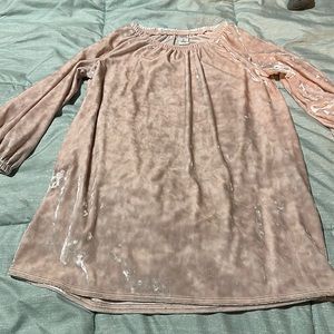 Harper canyon powder pink crushed velvet dress